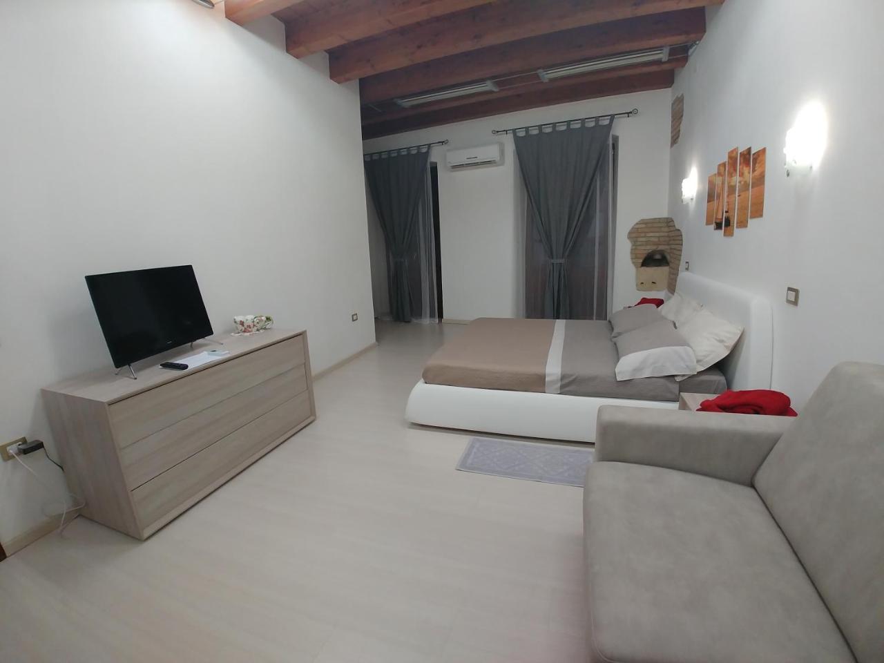 Sa Domu E Babbu Appartement *